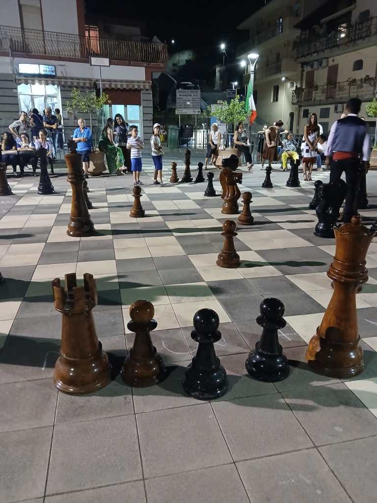 帕利亚拉的巨型国际象棋